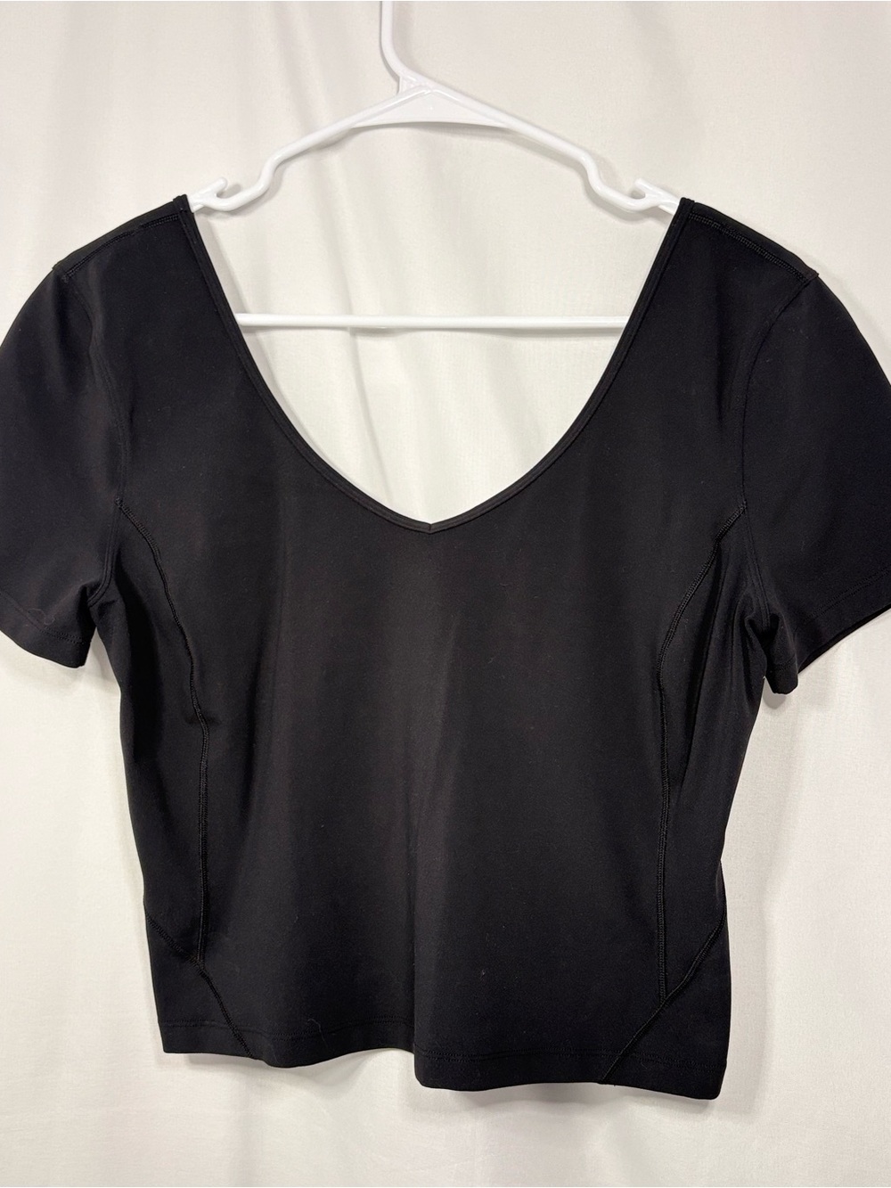 Lululemon Simple Black Scoop Neck Short Sleeve Top Size 10